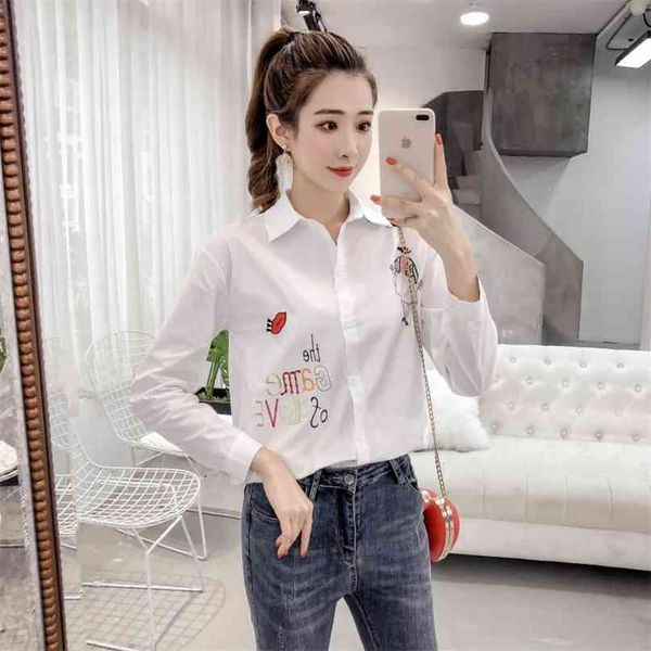 Arrivo Donna Camicia bianca Lettera Labbro Ragazza Ricamo Camicetta in cotone a maniche lunghe Colletto rovesciato Taglie forti Top casual allentato 210520