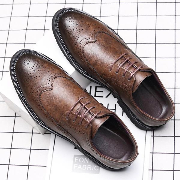 

men's dress shoes 2021 spring carved casual retro business leather, Black