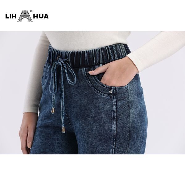 

2011LIH HUA Womens Plus Size Casual Jeans high flexibility, Blue