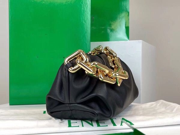 

classic ladies bag 7a high-end customized quality handheld shoulder fashion business casual metallic accessories with large metal straps 045