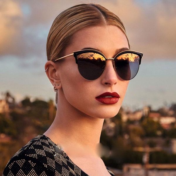 

sunglasses women's polarized hd lens true color film, White;black