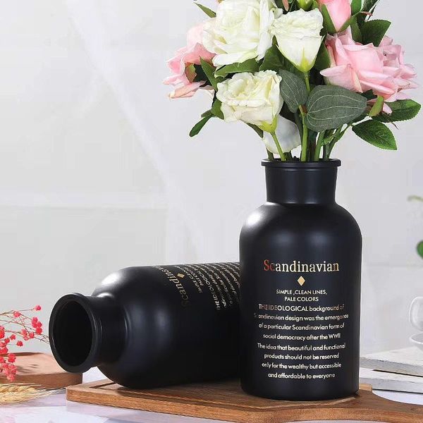 

vases vase vintage modern fashion glass black handicraft beautiful living room bedroom simple family decoration 2021