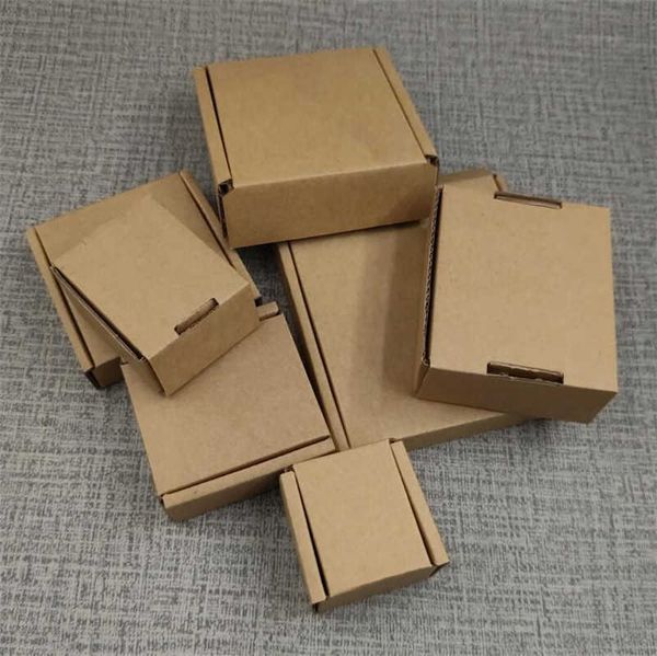 50 pezzi di scatola di cartone spessa carta Kraft piccola confezione regalo scatola di cartone marrone naturale gioielli ondulato vuoto 210724