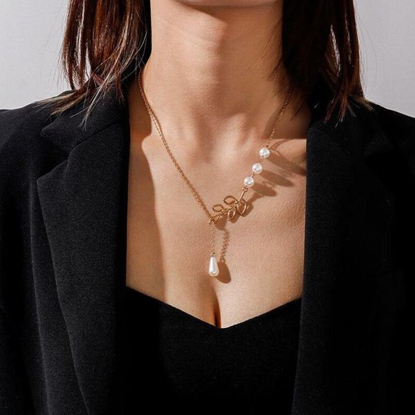

chains fashion natural pearls bead long necklace hollow leaves pendant chain for women gift to girlfriend mom neck jewelry accessories, Silver