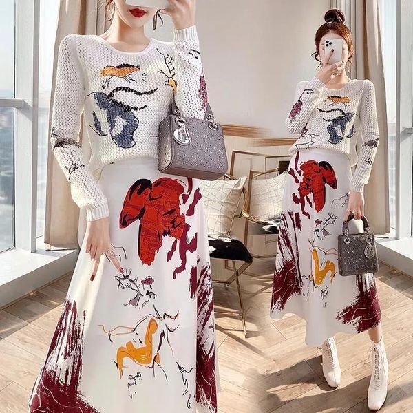 

two piece dress runway skirt ladies autumn and spring graffiti print knitted sweater long floral party suit two-piece ns359, White