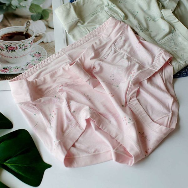 

platycodon grandiflorum soft high elastic women's underwear medium high waist hip wrap comfortable girl's briefs breathable bottom, Black;pink