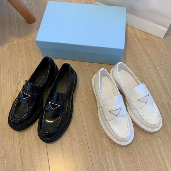 

2021 british style triangle women's shoes muffin thick r shiny casual leather shoes dress shoes, Black