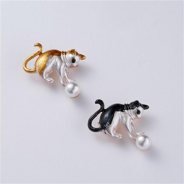 

pins, brooches play ball cat brooch enamel animal for women kids jewelry small pins fashion 2021 style alloy, Gray