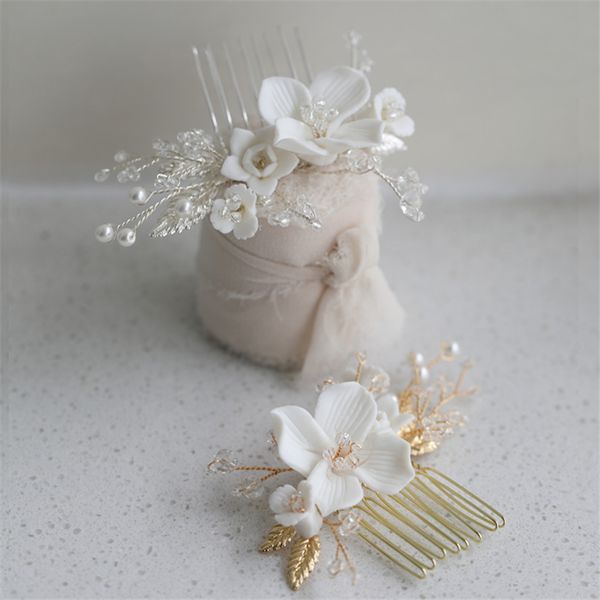 Düğün Gelin Kristal Saç Tarak Beyaz Seramik Çiçek Başlığı Taç Tiara Boncuk Rhinestone Kafa Aksesuarları Takı Gümüş Altın Prenses Moda Kore Parça