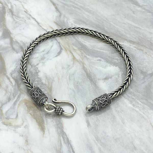 

s pure silver japanese and korean simple fashion keel bracelet, Golden;silver