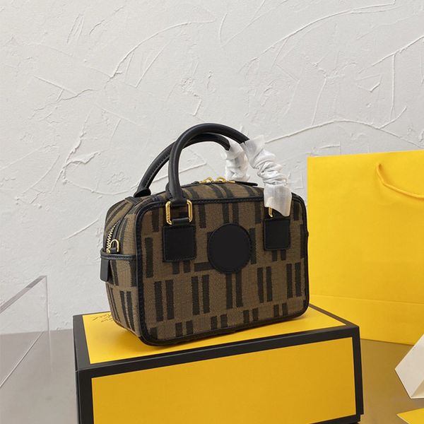 

handbag women luxurys designers bag 2021 shoulder bags canvas one messenger camera patchwork fashion letter tote double zipper flap