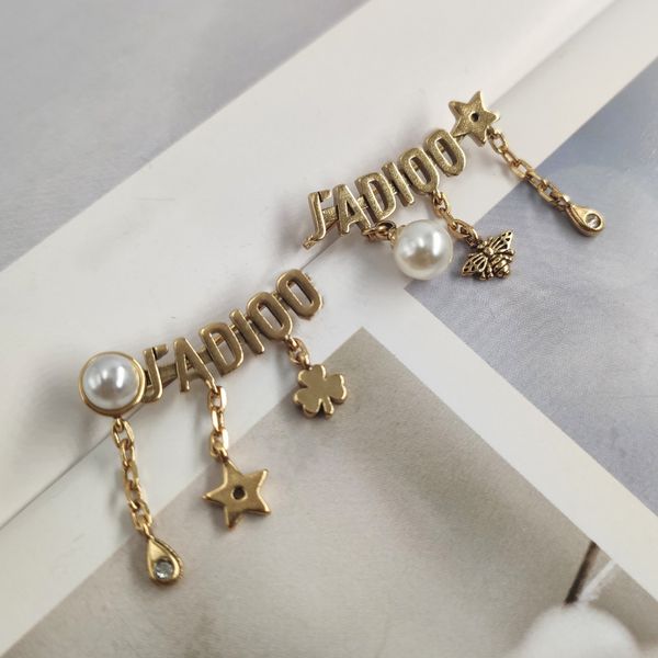 

d family's 20-year new bee asymmetric earringsiktf, Black