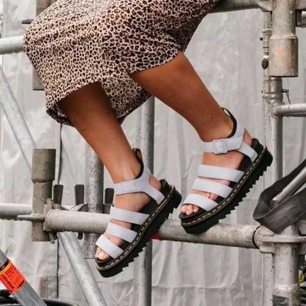 

sandals summer 2021 comfortable flat bottom thick 40-43 hollow buckle sandal for women, Black