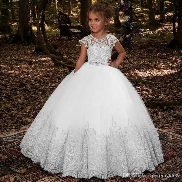 Neue Spitze Puffy Sweetheart Princess Formelle Abschluss-Festzug-Kleider für kleine Mädchen Schleife bodenlange Kinder-Abschlussballkleider