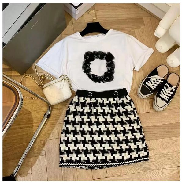 

lady two piece dress suit t shirt skirt women dlouse set plaid swallow gird skirts bodycon summer tweed with letter, White