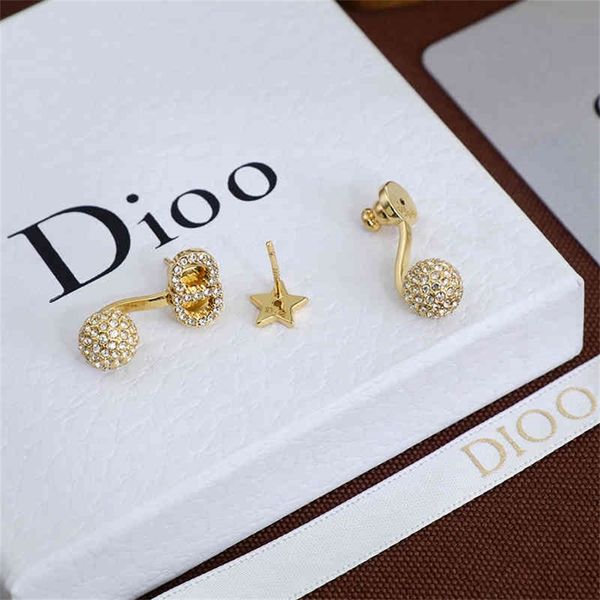 

85% off factory clearance family earrings women's new red star fashion versatile, Golden