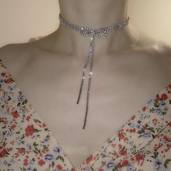 

2021 temperament bowknot clavicle chain fashion light luxury women's necklace aesthetic all-match chokers, Golden;silver