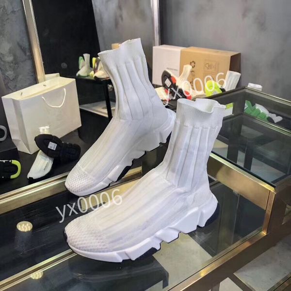 

2022 internal increased old shoes female 35-45 autumn and winter new thick bottom pine cake wild casual tide super fire sports shoe fz191005, Red;white