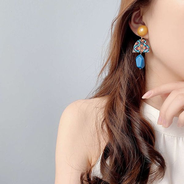 

fashion simple blue color contrast small earrings female earrings temperament