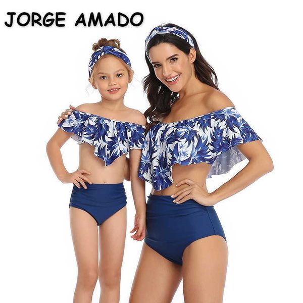 

summer family matching swimsuit 2-pcs sets shoulderless bikini + floral swimming trunks mother daughter clothes e2013 210610, Blue