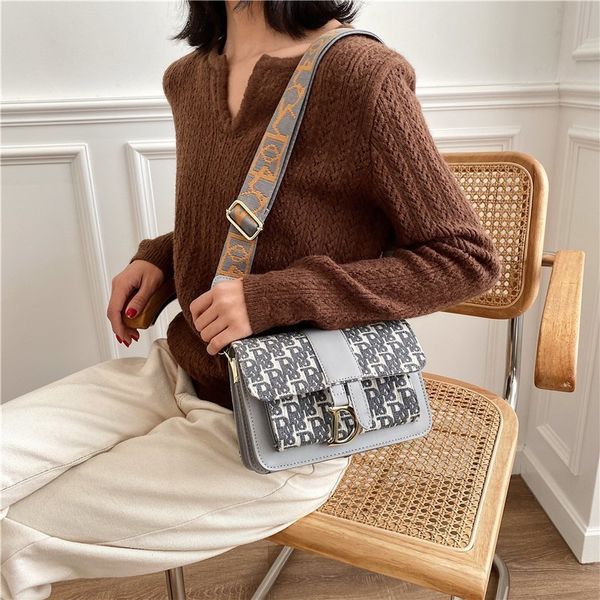 

purses bag female new fashion high sense texture letter messenger simple one shoulder small square bag handbag black friday