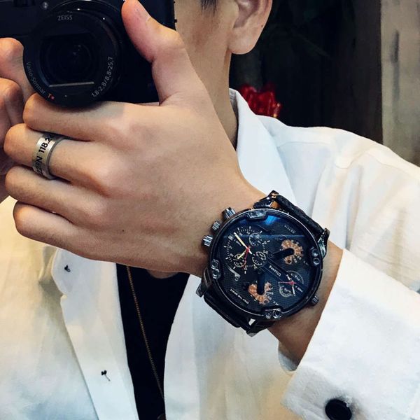 

watch men's waterproof fashion men's forced artifact super large dial, Slivery;brown