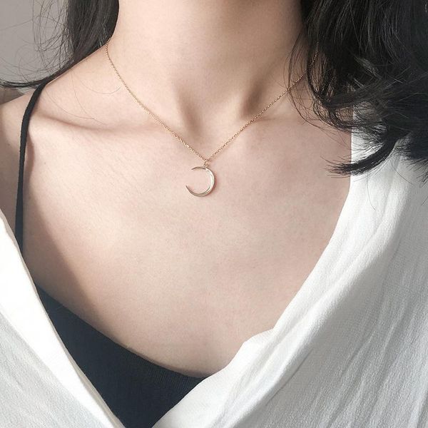 

chokers moon clavicle chain simple niche design ins cold wind net red necklace for women, Golden;silver