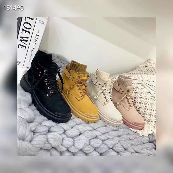 

2020 new sheepskin one-piece socks, martin boots, non-slip and warm snowshoes for women wear non-slip, Black