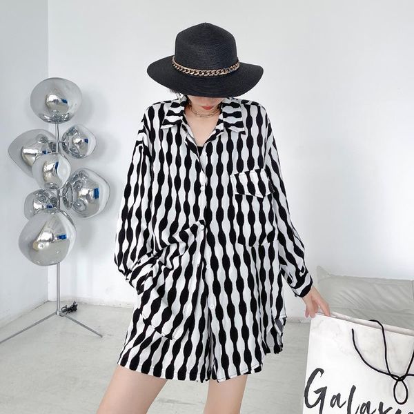 

women's tracksuits superaen 2021 summer thin loose slim retro fashion black and white plaid shorts two-piece set, Gray