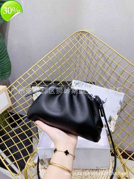 

designers2021 new fashion fold cloud bag dinner hand style dumpling one shoulder messenger bag