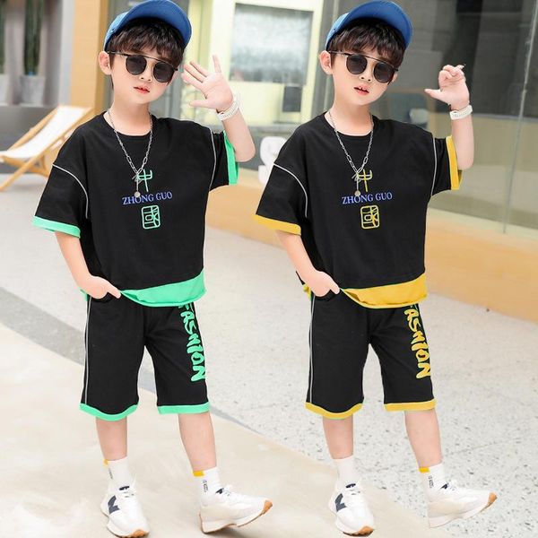 Completi di abbigliamento Ragazzi adolescenti estivi Set T-shirt a maniche corte Pantaloncini Casual Tute sportive per bambini 5 7 9 10 12 13 anni Vestiti per bambini