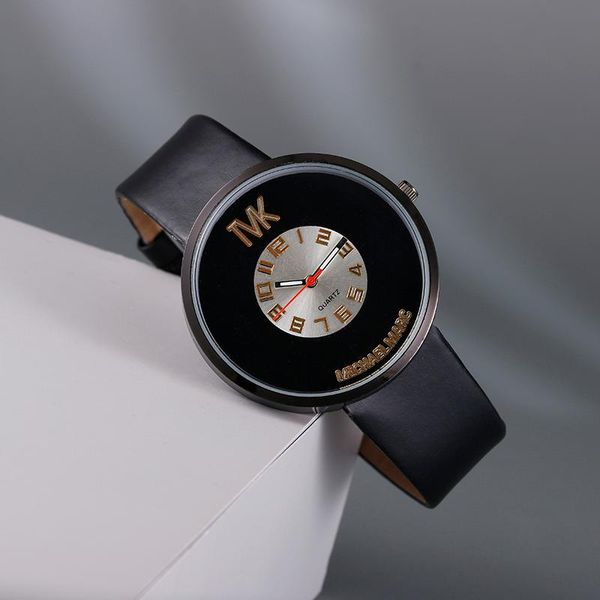 

wristwatches tvk fashion classic black quartz watch ultra-thin wrist men women watches luxury female clock bear 2021 gift, Slivery;brown