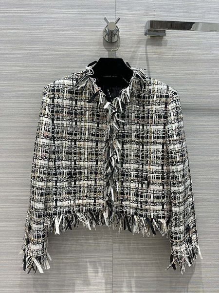 

22 the most beautiful colorful gauze ribbon woven tweed short coat of the season for early spring vacation, Black;brown