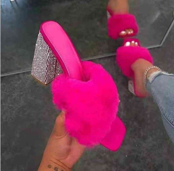 

new 2022 large square diamond plush slippers women's high heels, Black