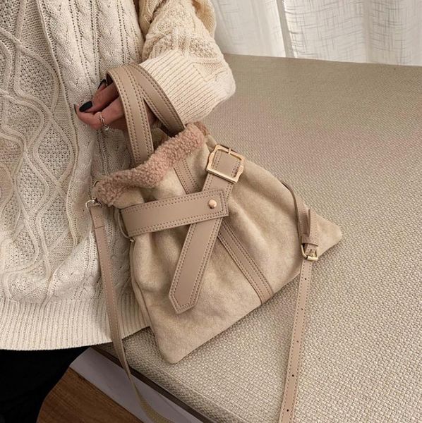 

large-capacity women's bag winter fashion furry handbag shoulder bags