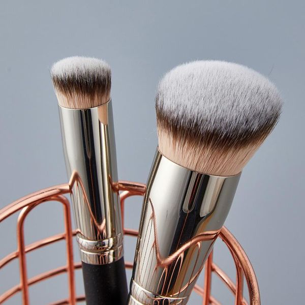 

makeup brushes round head foundation brush face concealer powder blusher cream cosmetics blending beauty base make up tool
