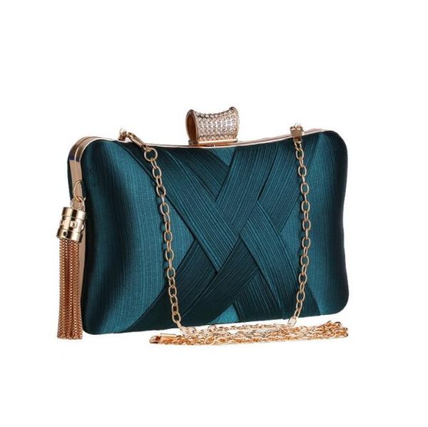 

wholesale brand women holding bag of craft silk to prepare party dinner bags elegant temperament tassel studded chain handbag wedding banque