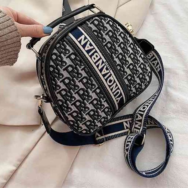 

purse messenger bag female new one shoulder portable signature version student high capacity summer