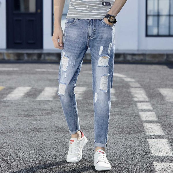 

summer 2021 thin cut holed quarter jeans men's korean slim fit small foot casual beggar long pants, Blue