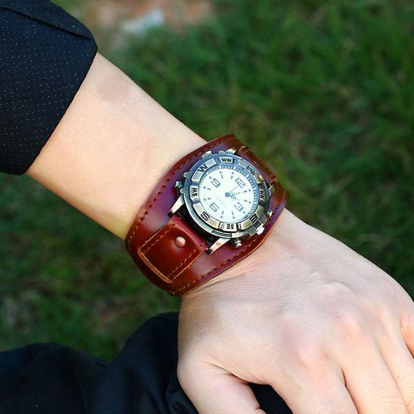 

wristwatches classic men women bracelet watch punk vintage cow leahter alloy wristwatch casual round analog clock wrist watches gift 2021, Slivery;brown