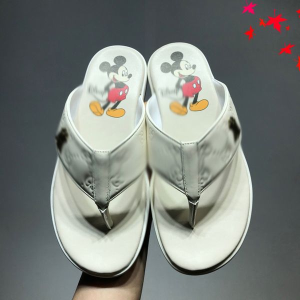 

2021 designer luxurys slippers men sandals fashion beach shoes flip flops flat non-slip classical hole slipper with box size 39-45 -g0247, Black