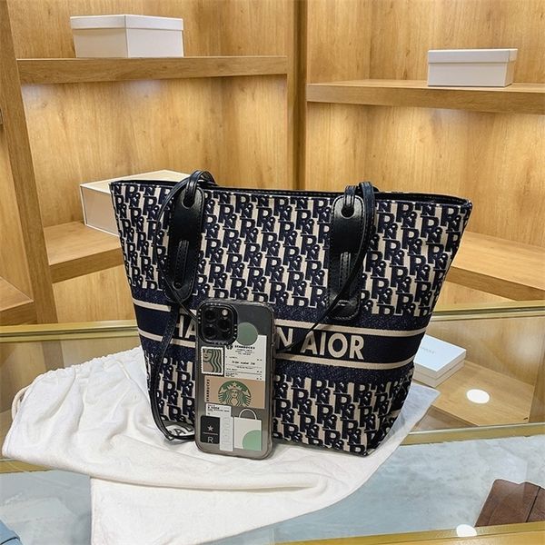 

70% off deals online 2022 autumn and winter new korean fashion large capacity shoulder bag popular letter tote bag portable 9ug2