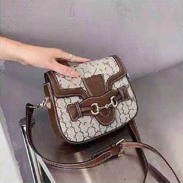 

factory direct sale 75% off classic saddle versatile net red messenger new single shoulder trend mobile bags