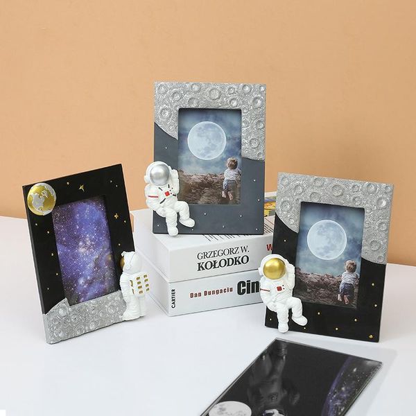 

frames 1pc astronaut resin po frame small ornaments pendant children's desk tv cabinet decorative crafts