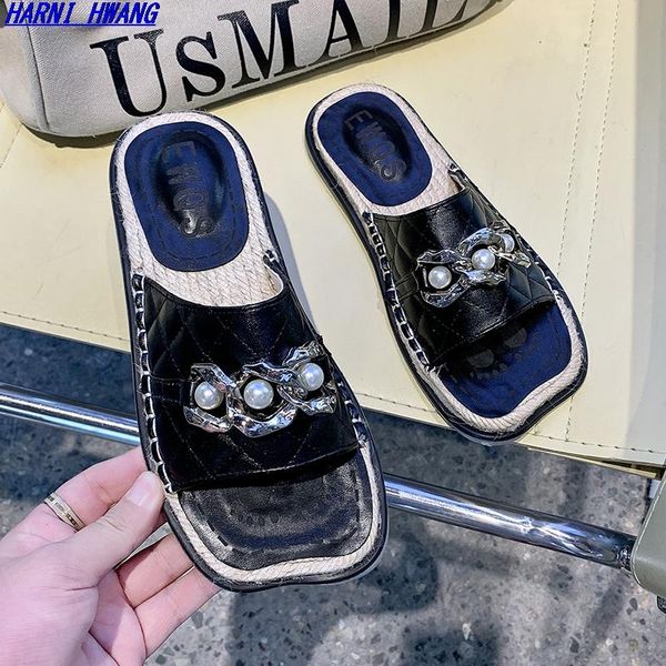 

sandals summer style pu upper fashion ladies slippers light luxury outdoor metal decoration flat shoes rubber sole size 35-40, Black