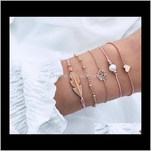 

charm bracelets drop delivery 2021 bohemian 5pcs/set leaves heart love lotus pearl chain woven multilayer bracelet set women fashion gold je, Golden;silver