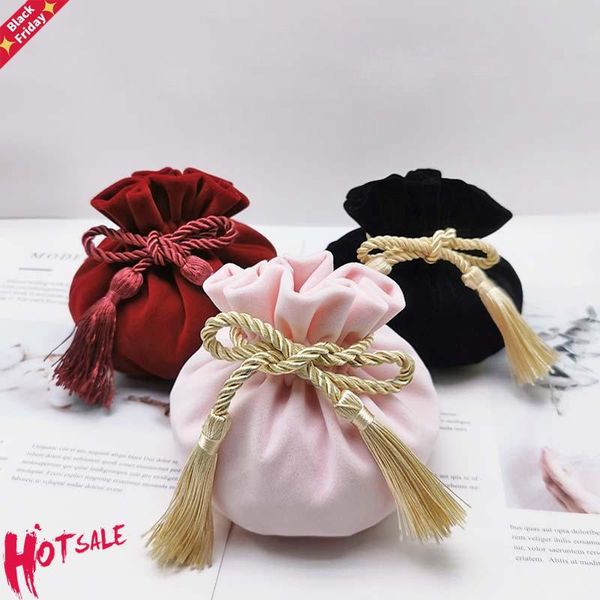 

retro velvet sachet gift bags with tassel christmas wedding favor candy chocolate bag party jewelry for packaing wrap