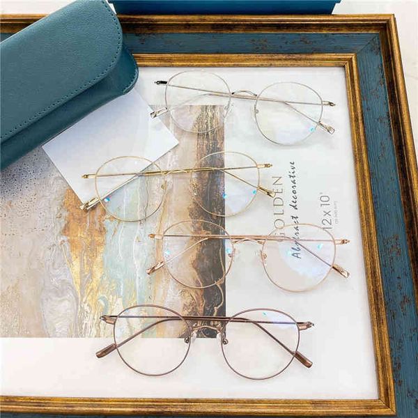 

2022 factory wholesale fashion titanium frame optical glasses literary myopia flat light small face, White;black