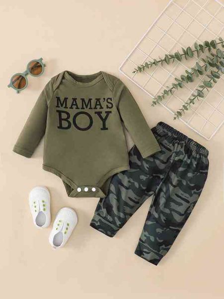 

baby letter graphic bodysuit & camo print sweatpants she, White