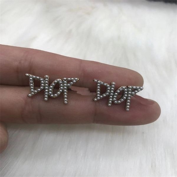

designer jewelry 2021 new letter pearl fashion earrings 925 silver needle earrings for women 8sv0